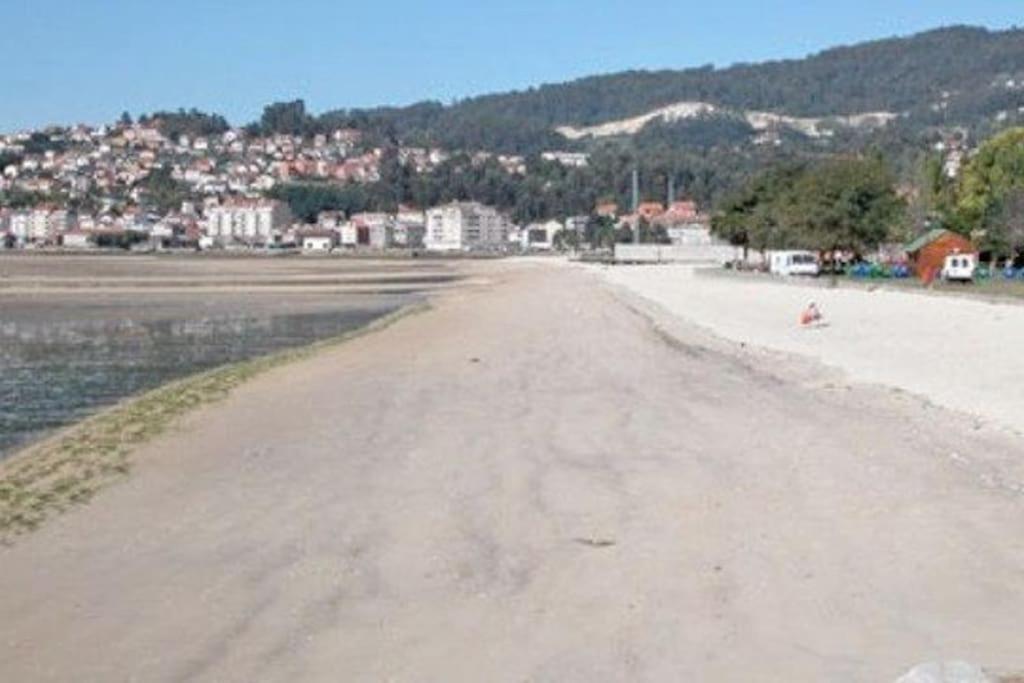 Piso A Pie De Playa Con Terraza Exclusiva Moaña Exterior foto