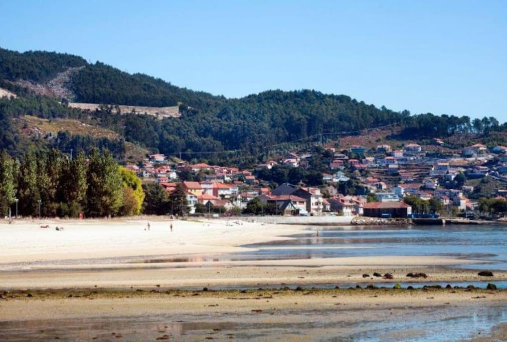Piso A Pie De Playa Con Terraza Exclusiva Moaña Exterior foto